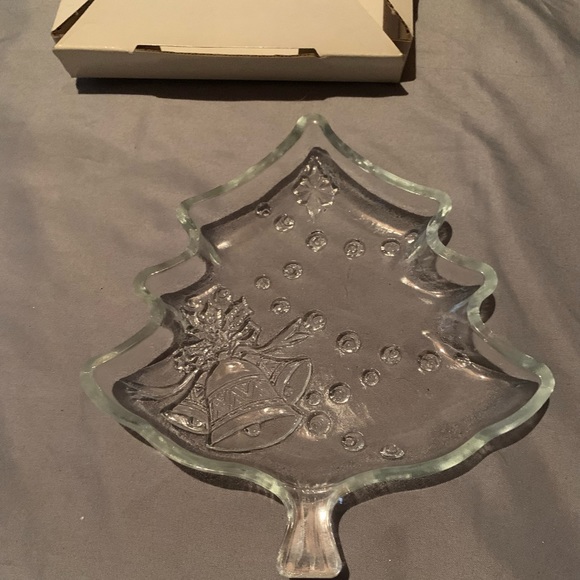 Celebrations Crystal Clear 7 1/2" Christmas Tree Glass Plate - Picture 6 of 12